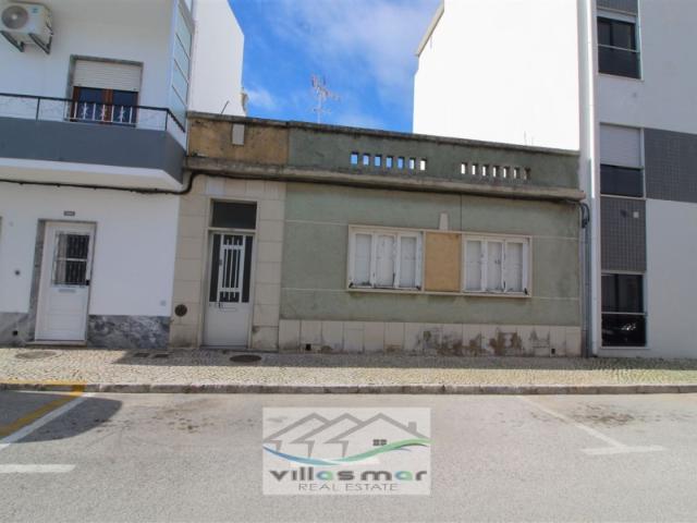Moradia T2 por recuperar com terraço de 65 m² em Vila Real de Santo António