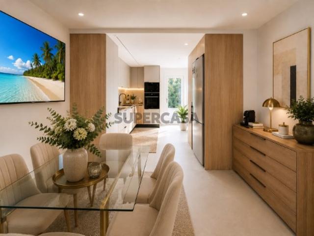 Moradia T2 Renovada com Terraço