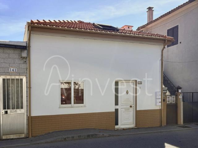 Moradia T2 renovada 2 quartos Coimbrões, Vila Nova de Gaia