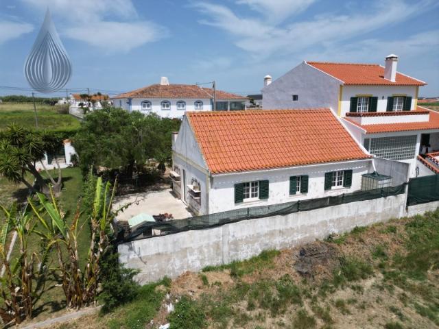 Moradia T2 São Pedro da Cadeira