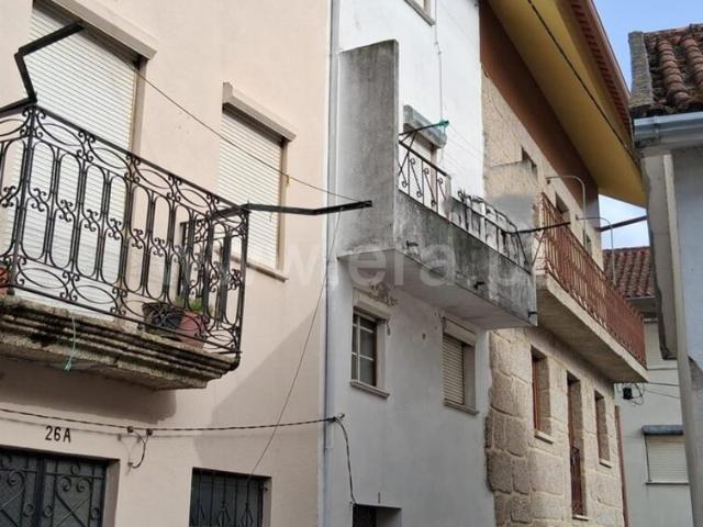 Moradia T2 / Seia, Vila Cova à Coelheira