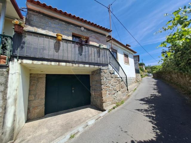 Moradia T2 situada na tranquila freguesia do Vale, em Arcos de Valdevez!