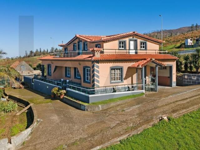 Moradia t2 térrea com vista mar Ponta do Pargo 137m² Ponta Do Pargo