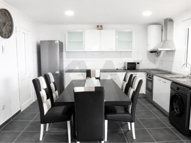 Moradia T2 térrea moderna em Santana 72m² Santana