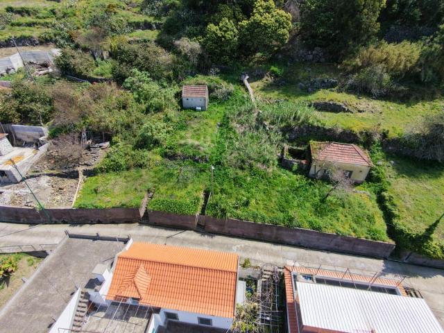 MORADIA T2 + TERRENO zona de Campanário