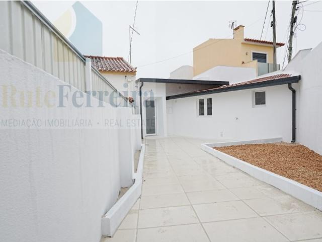 Moradia T2 totalmente remodelada!