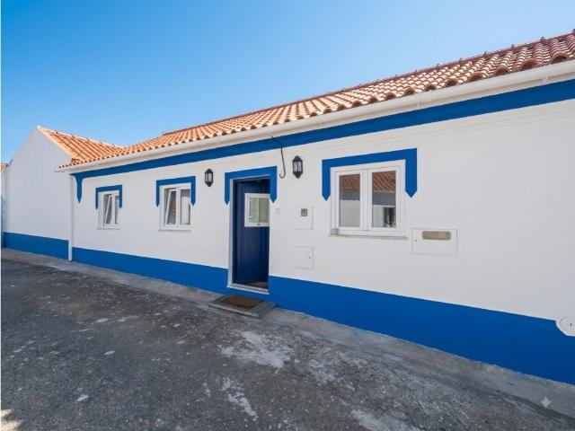 Moradia T2 Totalmente Remodelada com Terreno e Poço em Vale. 74m² São Gregório e Santa Justa