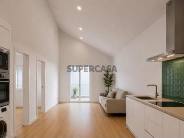 Moradia T2 Remodelada com Logradouro e Churrasqueira Lidl Luso