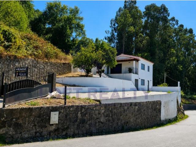 Moradia T2 totalmente renovada