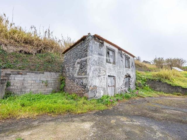 Moradia T2 Tradicional em Pedra, Arco da Calheta