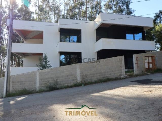 Moradia T2 Venda em Oliveira de Azeméis, Santiago de Riba Ul, Ul, Macinhata da Seixa e Madail,Oliveira de Azeméis