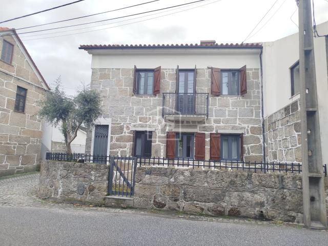 Moradia T2 Venda em Currelos, Papízios e Sobral,Carregal do. 69m² Currelos, Papízios e Sobral