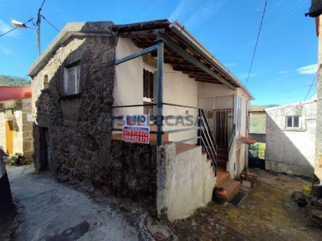 Moradia T2 Venda em Teixoso e Sarzedo,Covilhã
