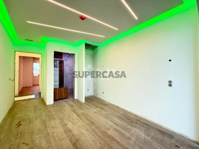 Moradia T30 em Montenegro