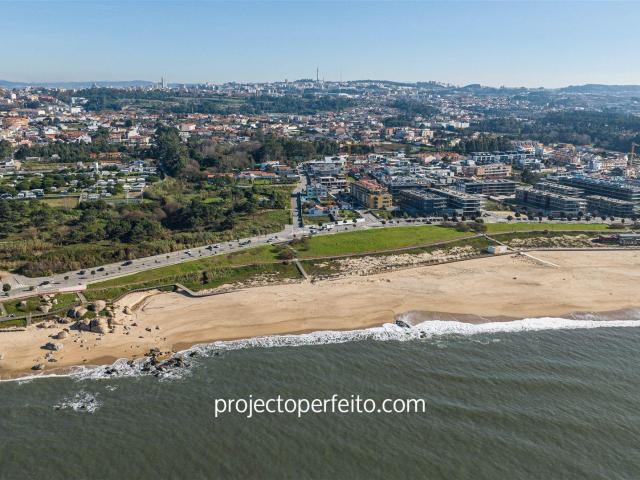 Moradia T3+1 Venda em Canidelo,Vila Nova de Gaia 250m² Canidelo