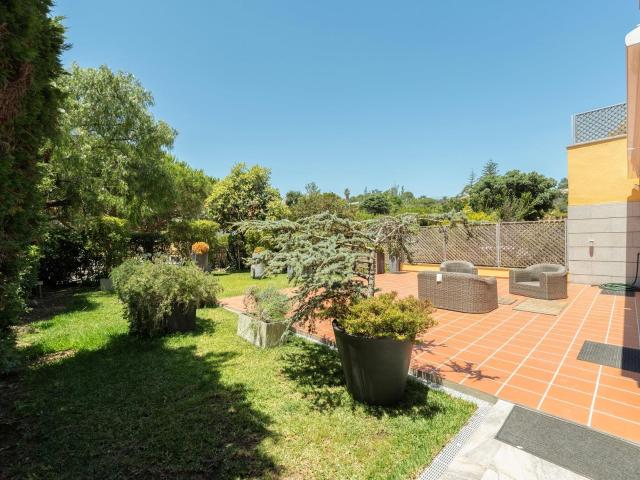 Moradia T3+1 Centro Estoril Vista mar 180m² Cascais e Estoril