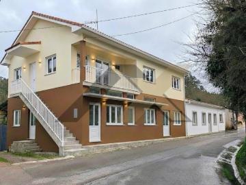 Moradia T3+1, com anexo, no Centro de Espinhel | Grande Potencial de Valorização