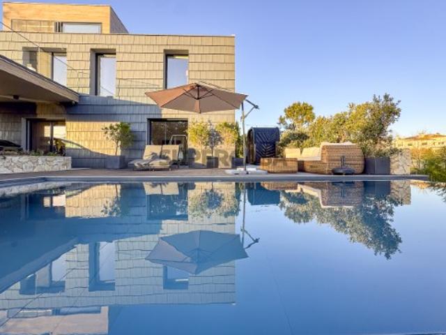 Moradia T3+1 com Jardim, Piscina e Terraço, na Ericeira