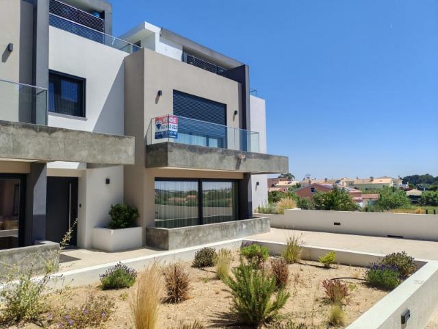 Moradia T3 com piscina em Condomínio Privado