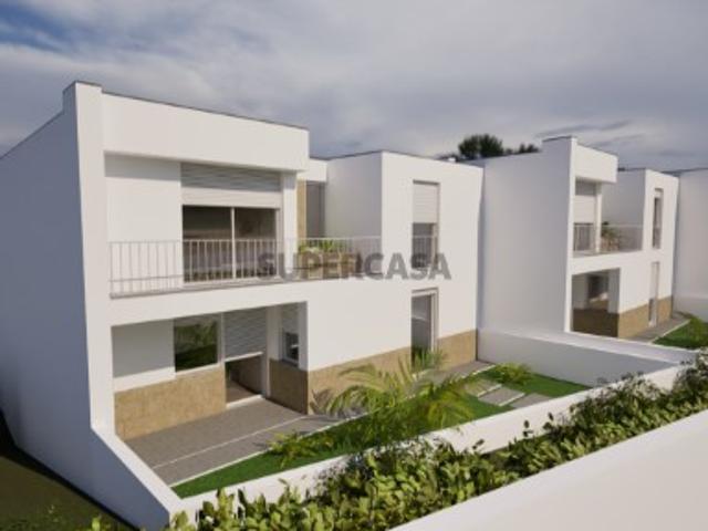 Moradia T3+1 Condominio Horizonte Verde