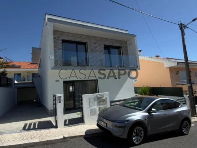 Moradia T3+1 Duplex para alugar em Odivelas