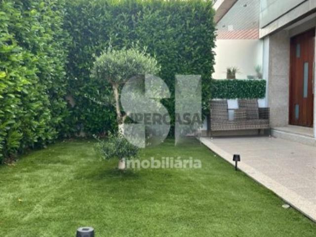 Moradia T3+1 Remodelada em Campo, Valongo