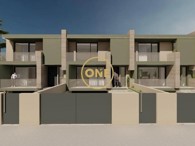 Moradia T3+1 em Construção em Fradelos