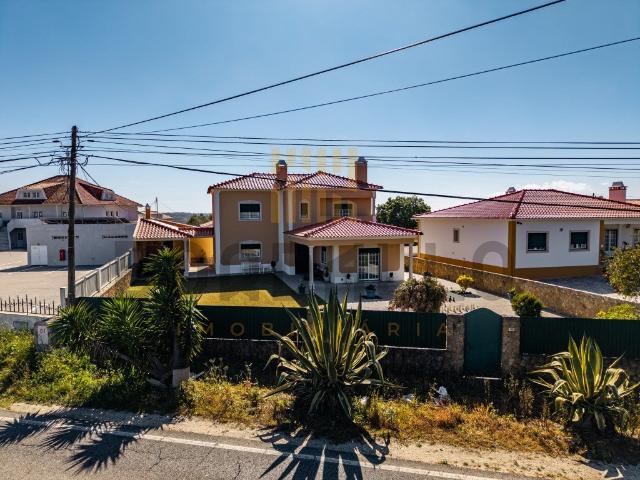 Moradia T3+1 Gaeiras C/Garagem 180m² Gaeiras