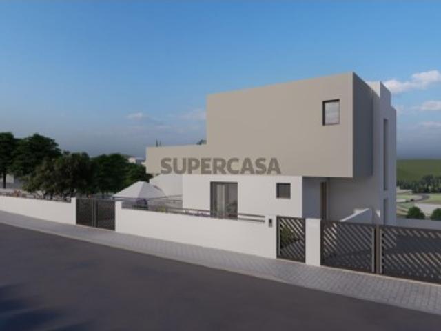 Moradia T3+1 Nova: O Equilíbrio Perfeito Entre o Campo e a Cidade Mafra