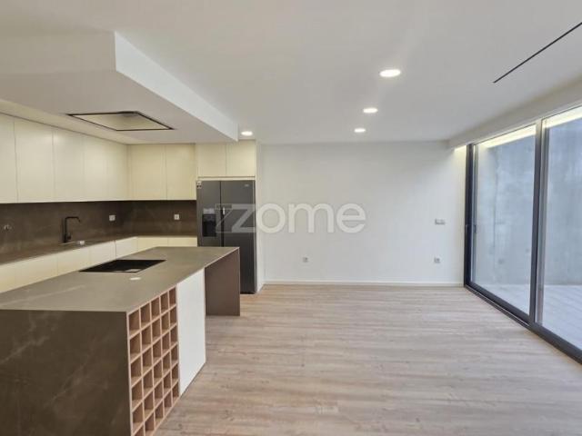 Moradia T3+1 Nova em Frossos Braga 5m do centro 243m² Merelim São Pedro e Frossos