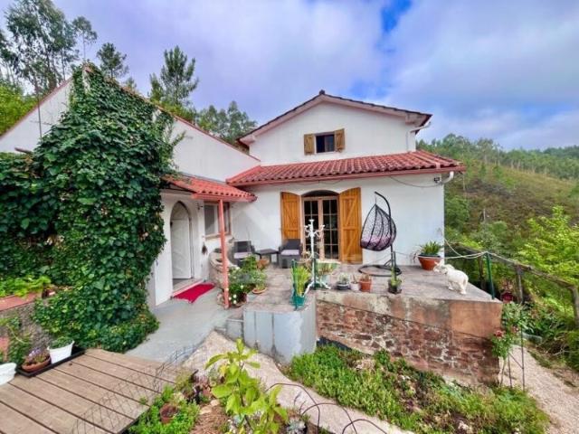 Moradia T3+1 pronta a habitar em Figueiró dos Vinhos