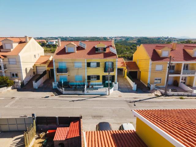 Moradia T3+1 pronta a habitar | Garagem fechada, pátio com c. 100m² Runa