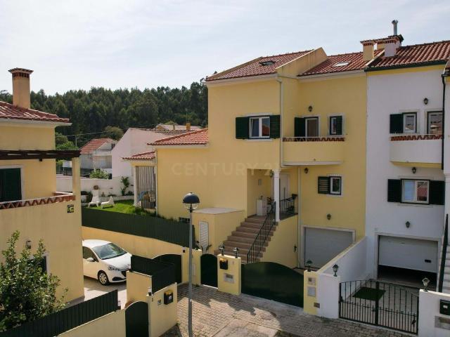 Moradia T3+2 com Jardim, Garagem e Espaço Exterior