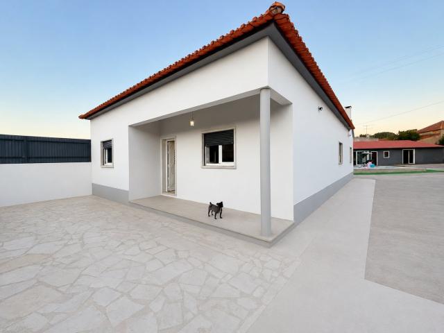 Moradia T3+2 recentemente remodelada Reservada