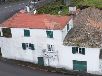 Moradia T3, Manadas