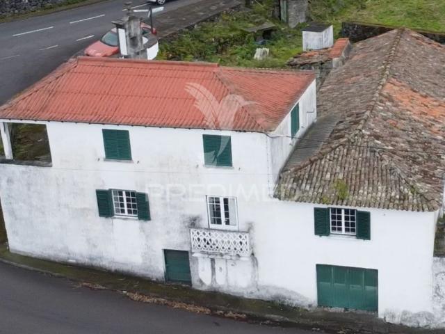 Moradia T3, Manadas