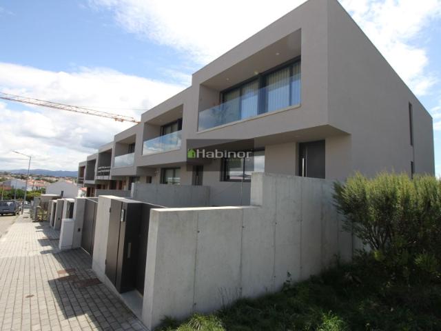 Moradia T3 Meadela Viana do castelo