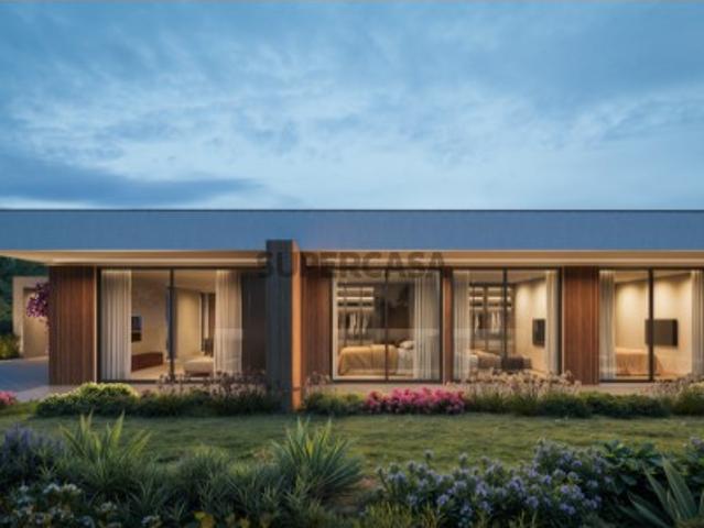 Moradia T3 Moderna com Acabamentos de Luxo na Tornada