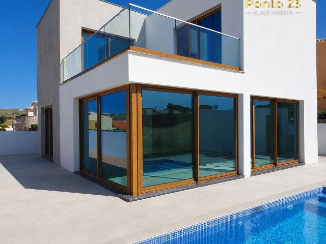 Moradia T3 Moderna com Piscina Privativa e Vista Mar | Porto Santo