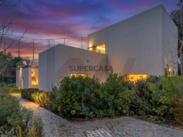 Moradia T3 no Marinha Prime Elegância e Exclusividade na Quinta da Marinha