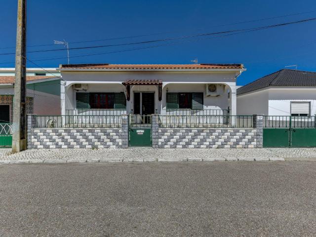 Moradia T3 no Porto Alto, Samora Correia, Benavente!
