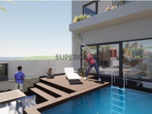 MORADIA T3 NOVA + 1 COM PISCINA | SARILHOS A 5 MINUTOS DO MONTIJO
