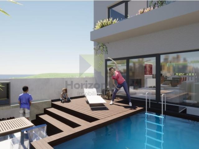 MORADIA T3 NOVA + 1 COM PISCINA | SARILHOS A 5 MINUTOS DO MONTIJO