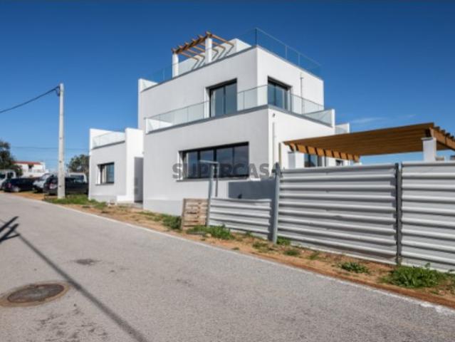 Moradia T3 Nova com Piscina e Vista Mar Altura, Castro Marim, Algarve