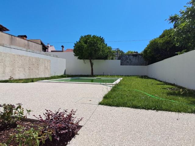 Moradia T3, nova, com piscina em São João da Madeira