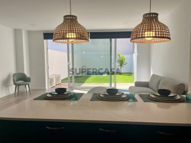 Moradia T3 Nova com Piscina no Centro de Grândola
