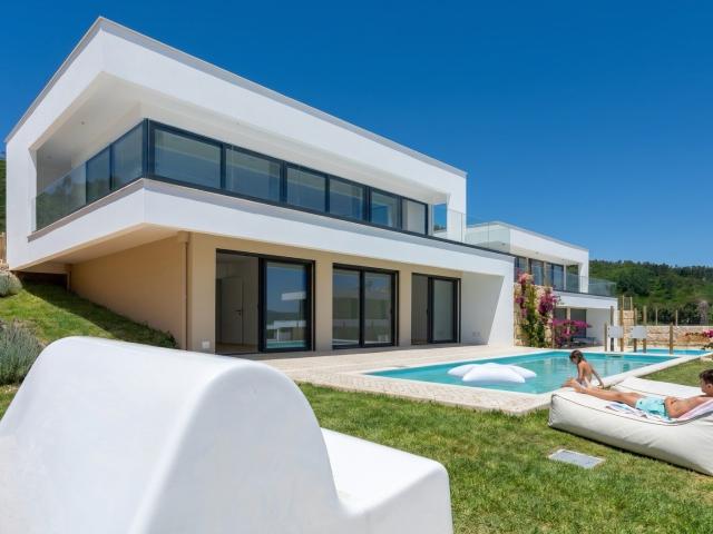 Moradia T3 Nova com Piscina Privada na Nazaré 187m² Nazaré
