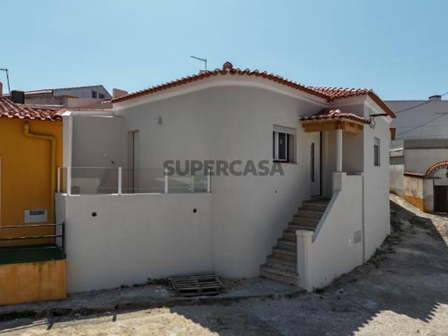 Moradia T3 nova com vista mar na Areia Branca Lourinha