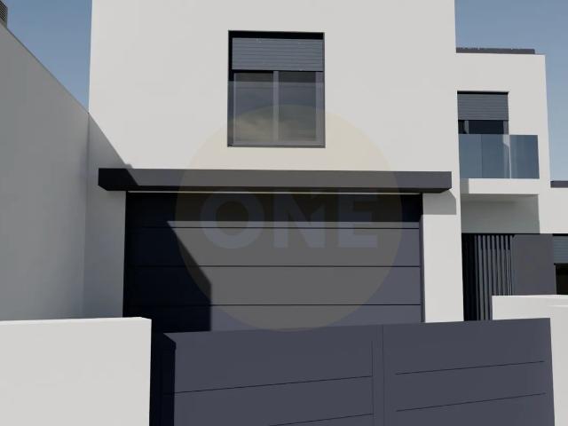 MORADIA T3 NOVA + ESCRITÓRIO | PERTO DO CENTRO DA CIDADE FAMALICÃO