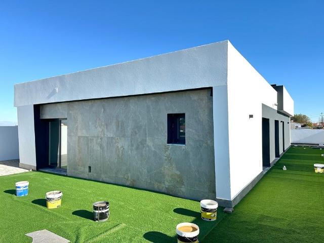 Moradia T3 a venda com Design Sofisticado e Jardim Privado 150m² Azeitão São Lourenço e São Simão
